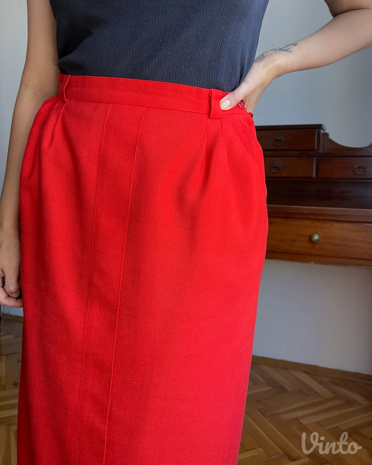 Vintage suknja crvena 80 90 klasična