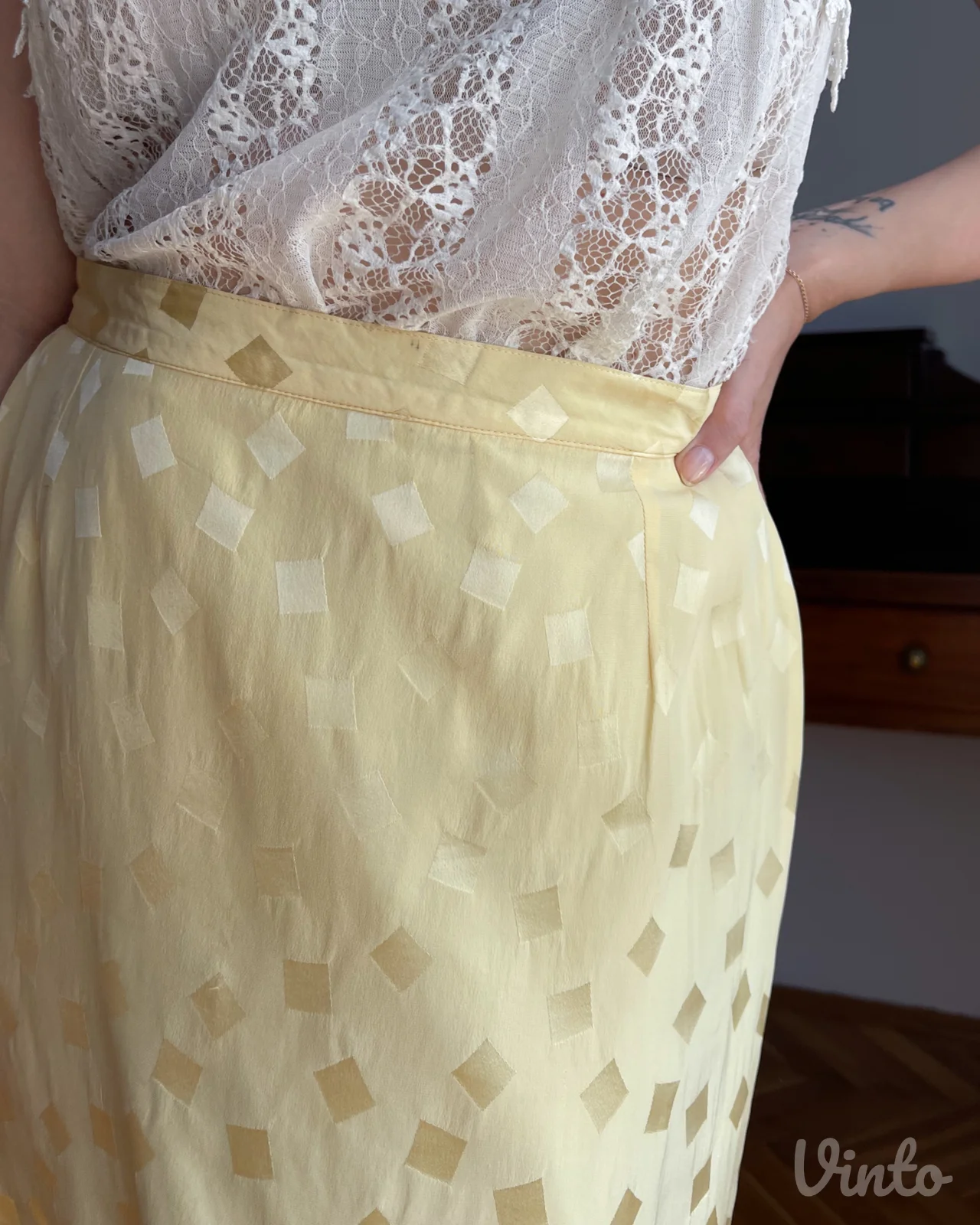 Vintage odelo bluza i suknja Jugoslavija 80-ih retro stil svila