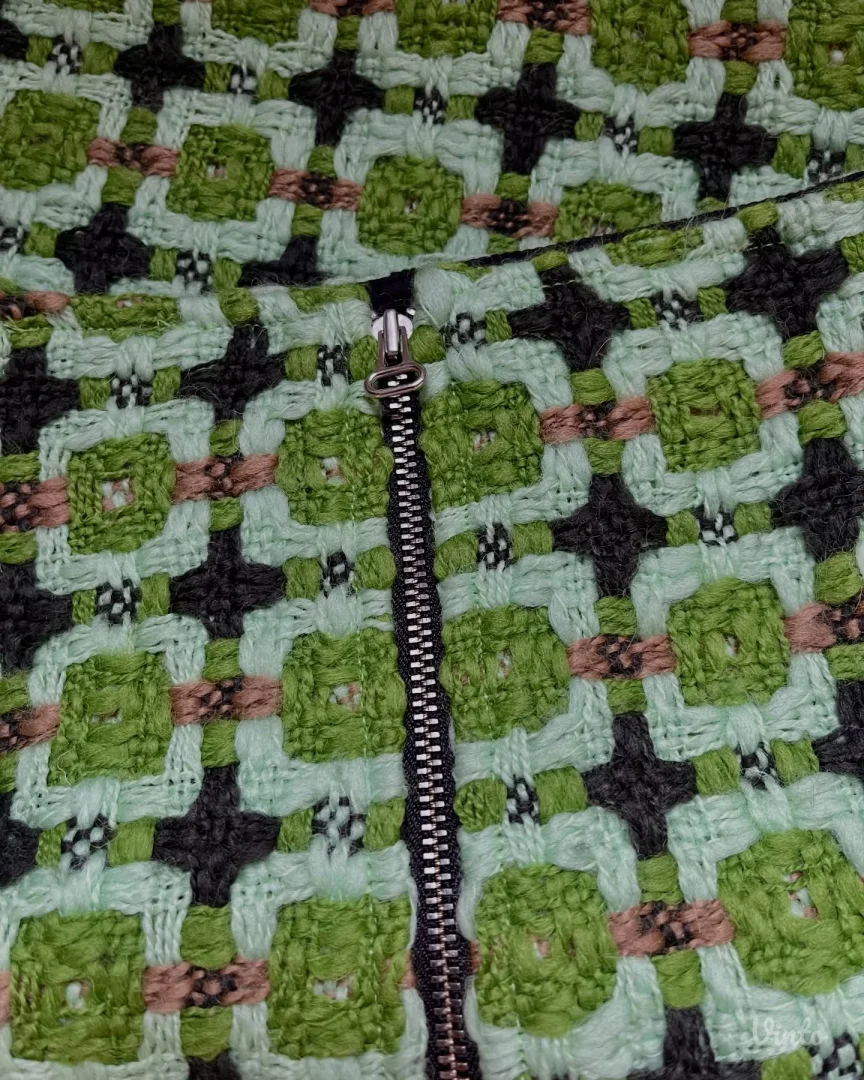 Vintage francuska suknja iz 90-ih i 2000-ih