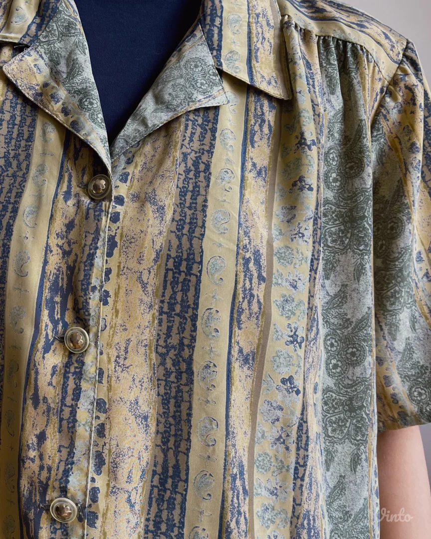 Elegantna vintage bluza italijanske proizvodnje iz perioda 80-ih i 90-ih godina