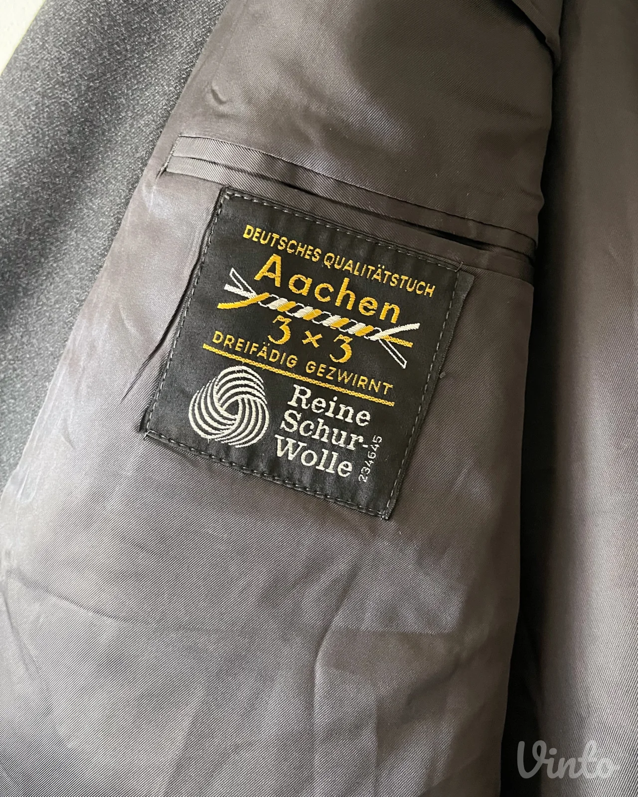 Klasičan vintage crni sako 90 retro unisex 100% vuna