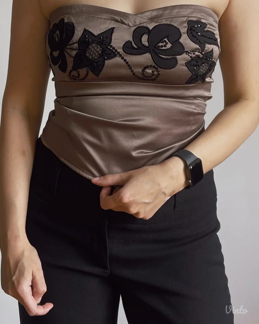 Korset top iz ranih 2000-ih Camaïeu