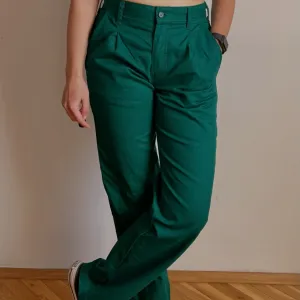 Tamnozelene pantalone iz 2000-ih