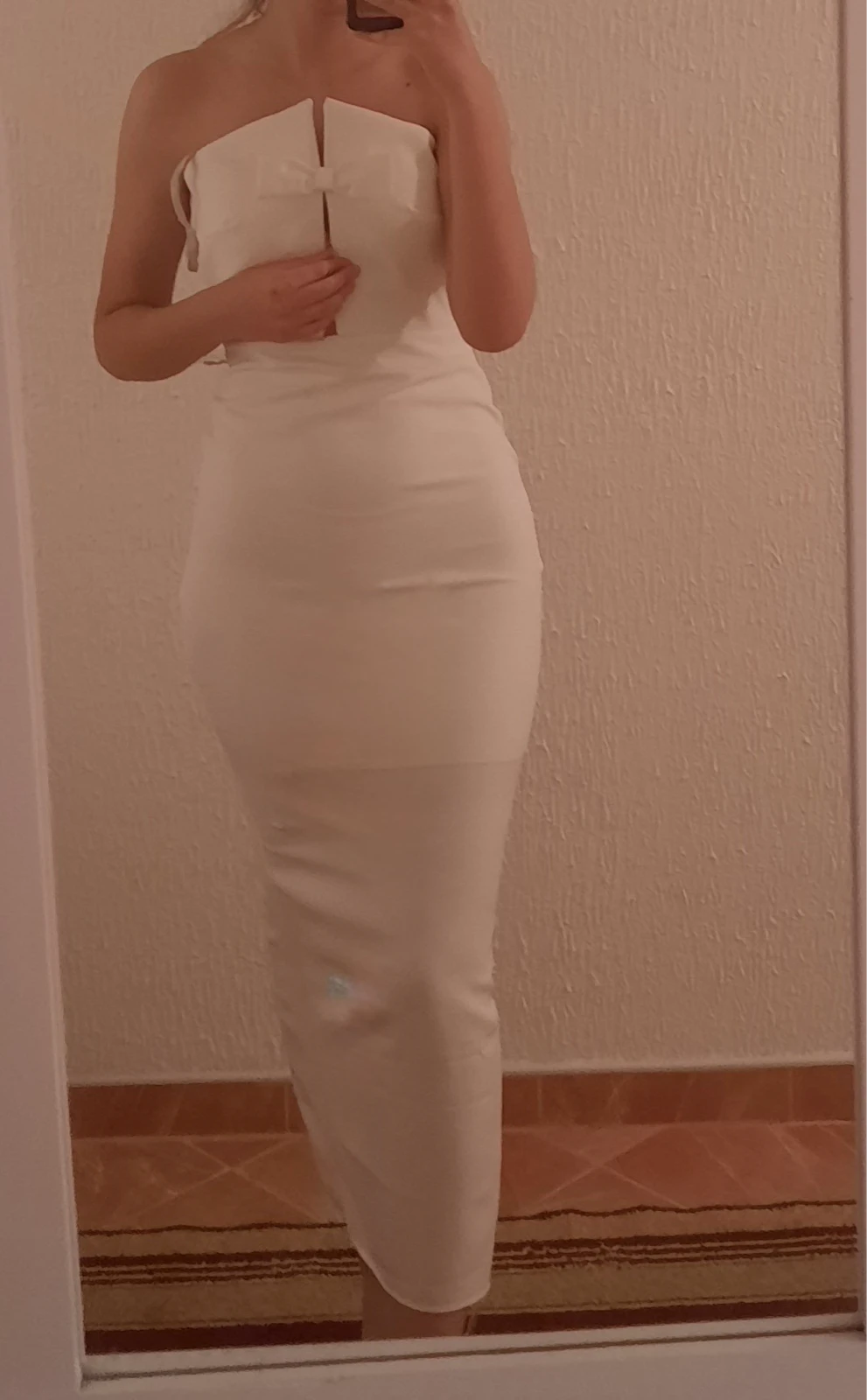 Elegantna bela haljina S