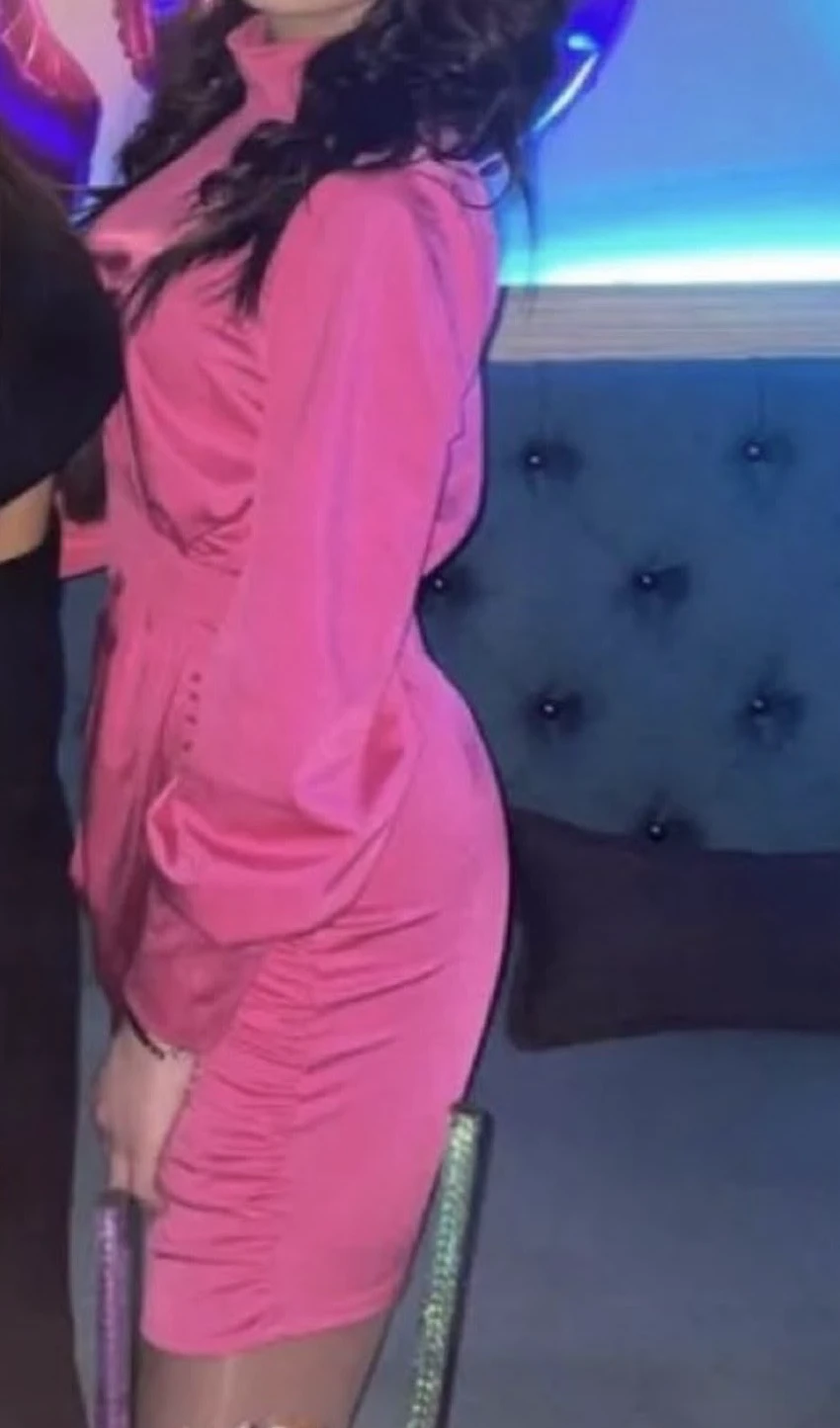 Roze haljinica