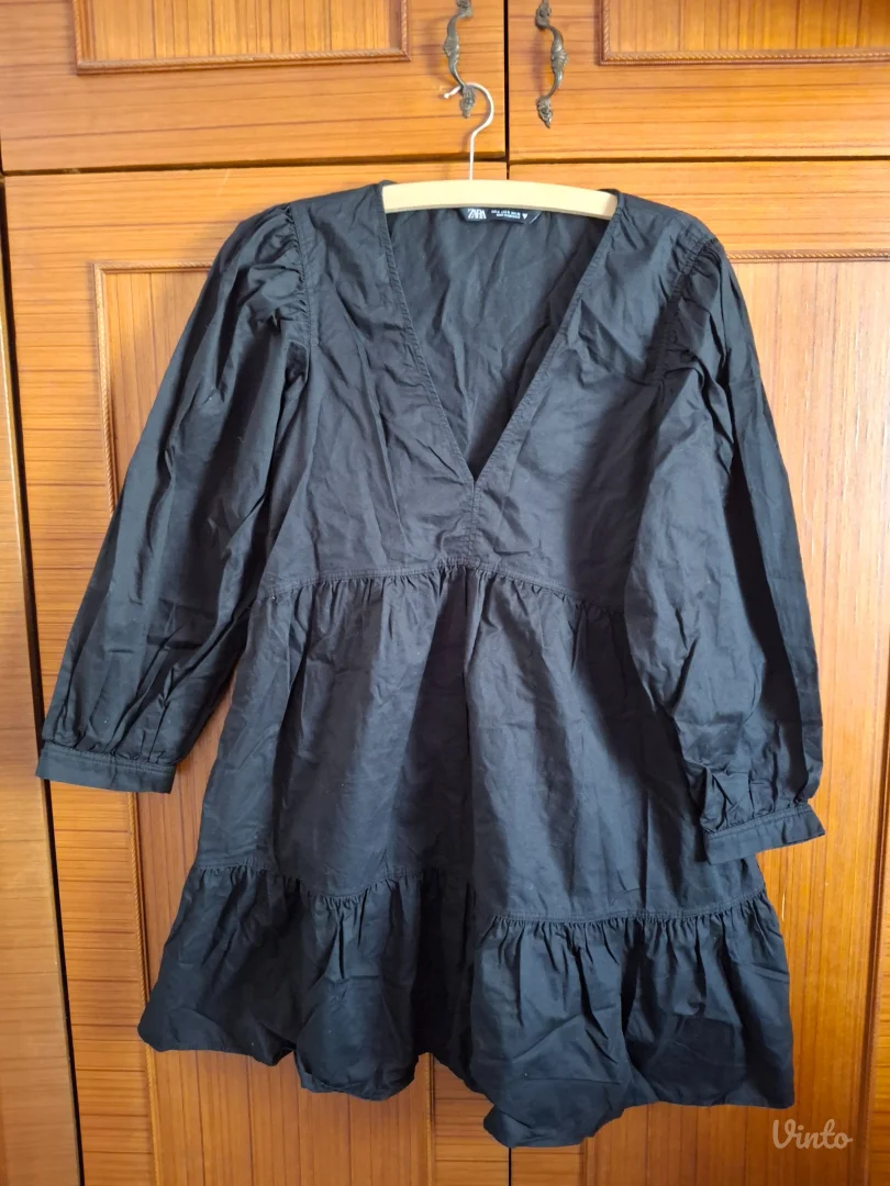 Zara crna haljina sa puff rukavima