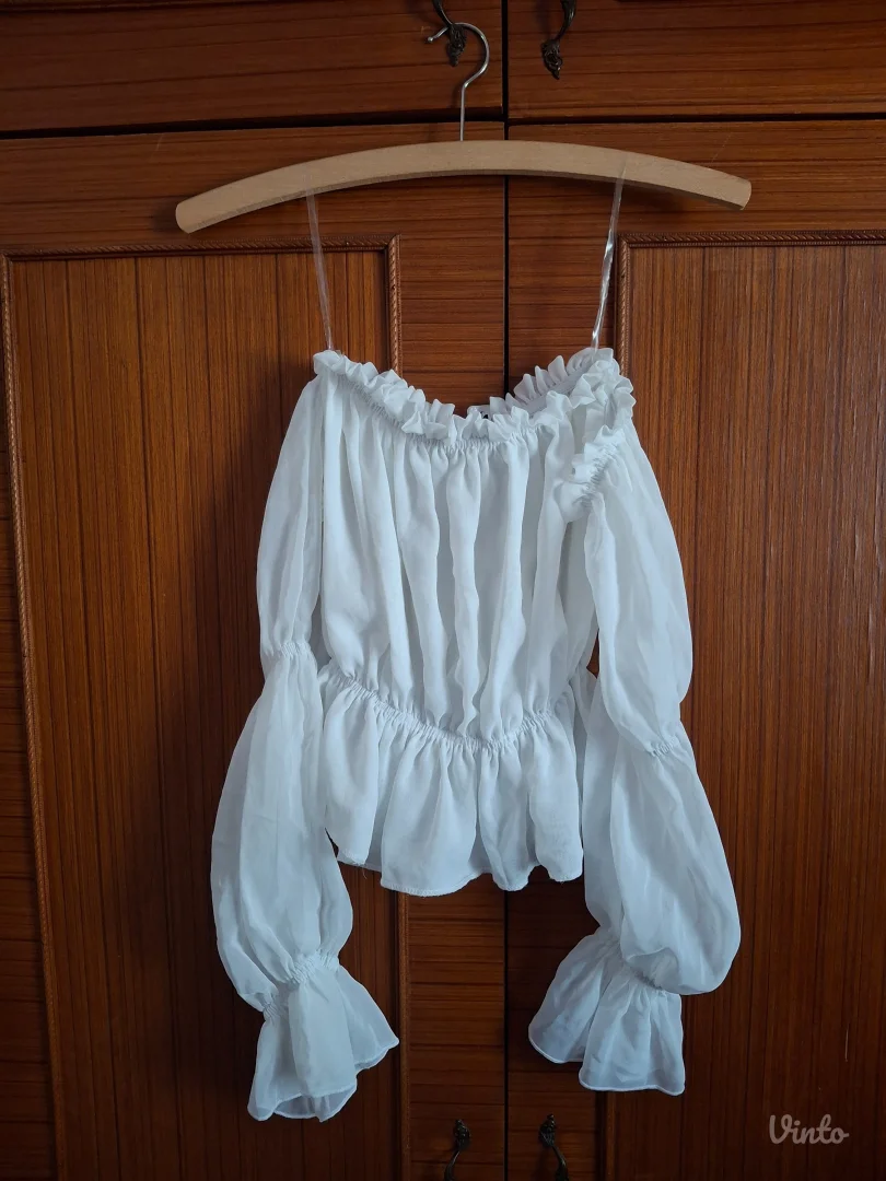 Bela elegantna majica