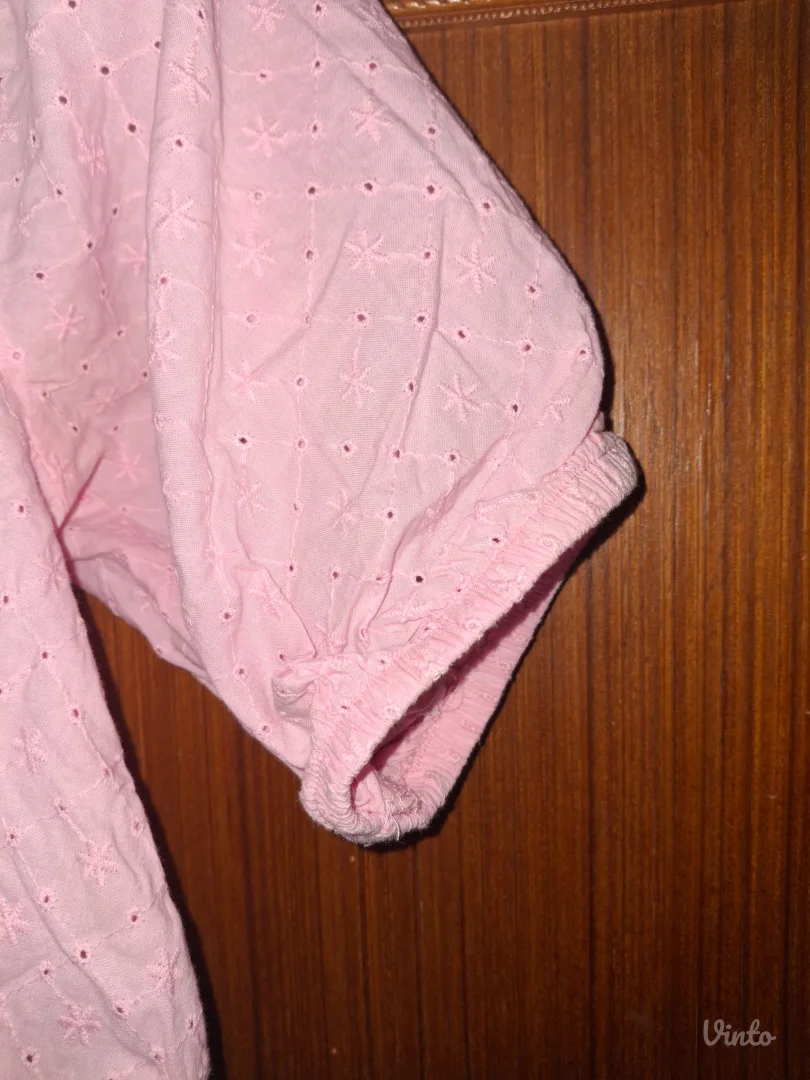 Roza crop top majica sa puff rukavima