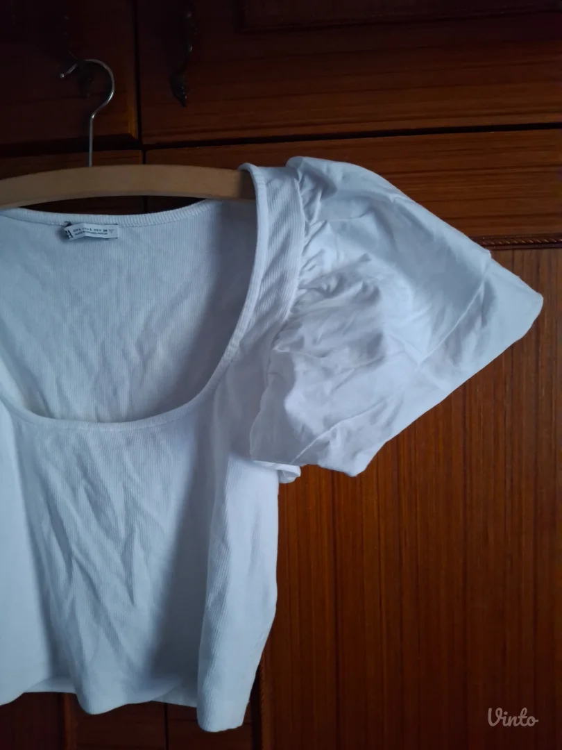 Zara majica sa puff rukavima