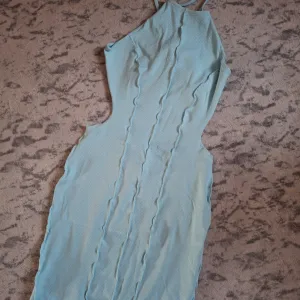 Bershka plava letnja haljina