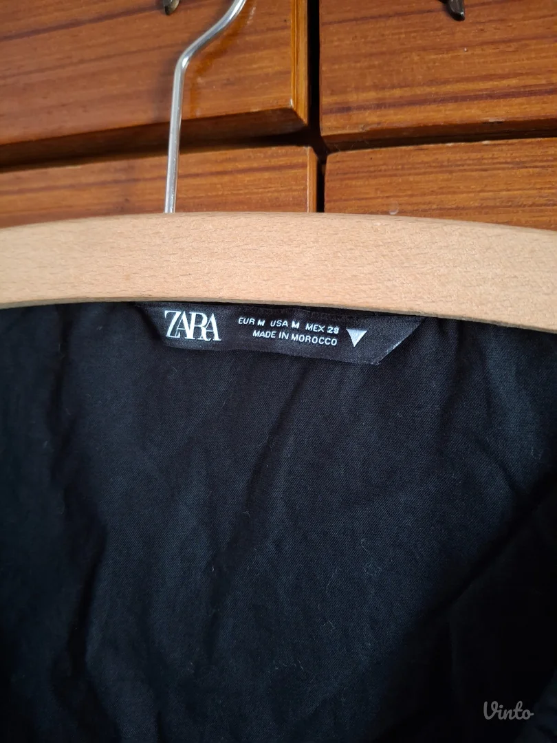 Zara crna haljina sa puff rukavima