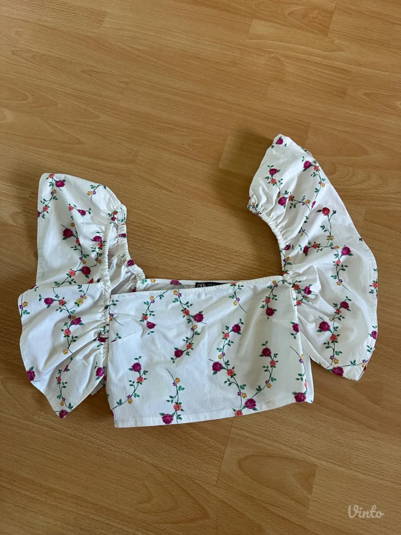 Zara cvetni top