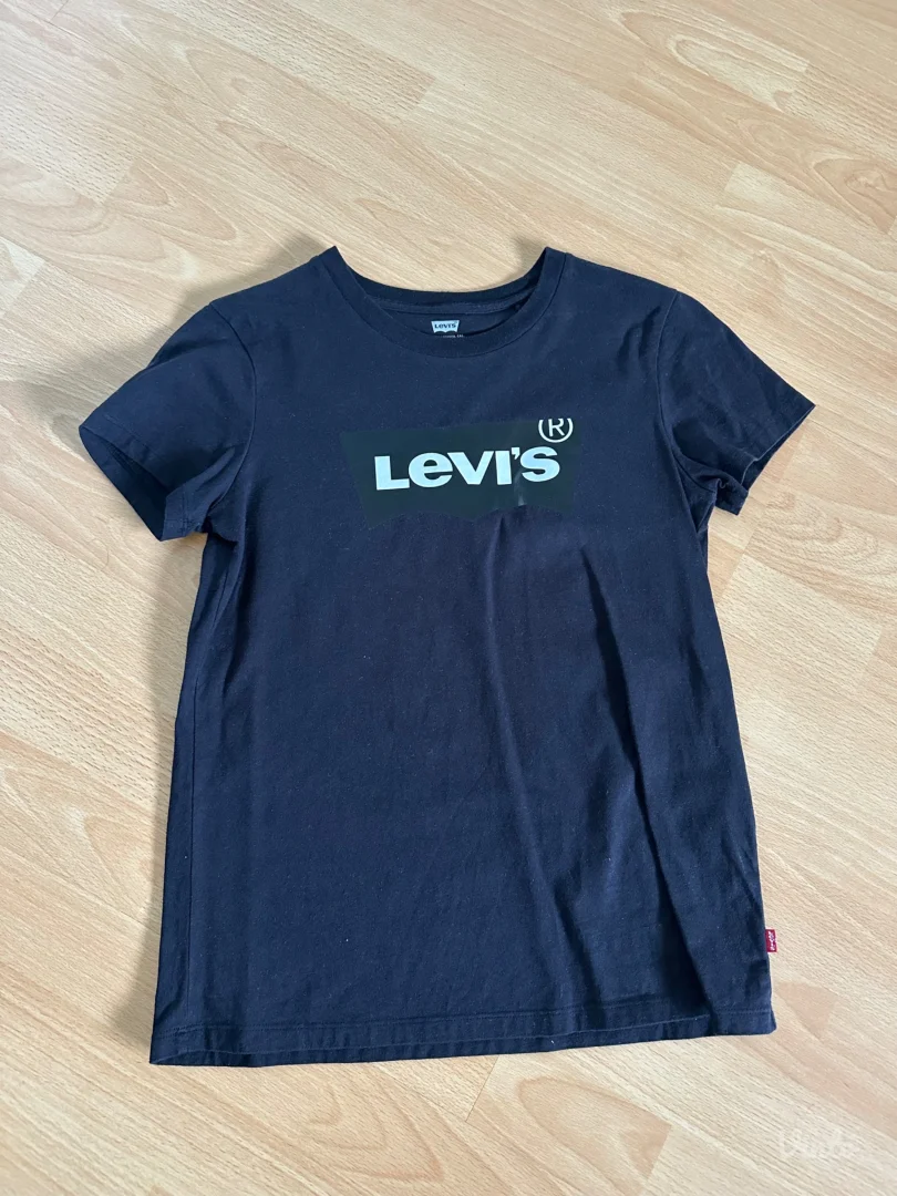 nova Levis majica