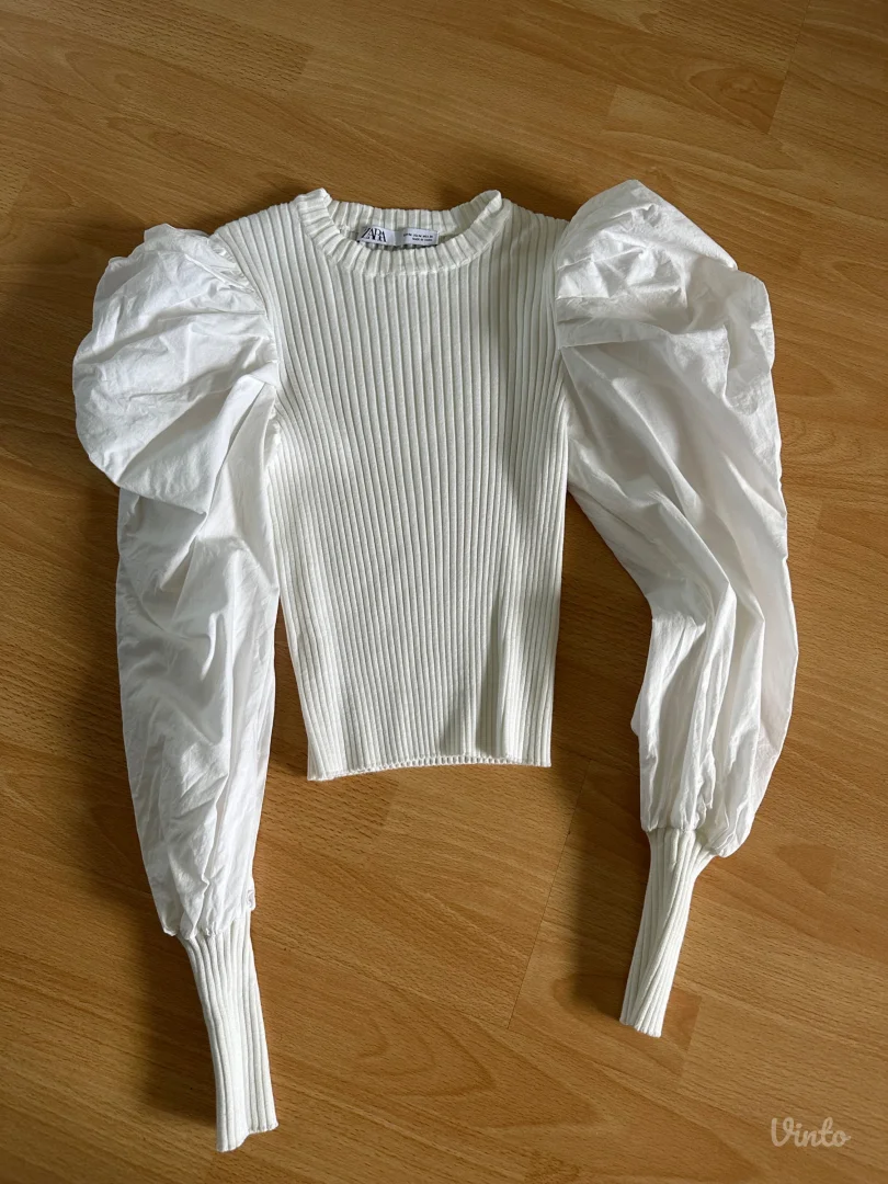 Zara bluza sa rukavima