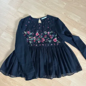 Zara cvetna košulja