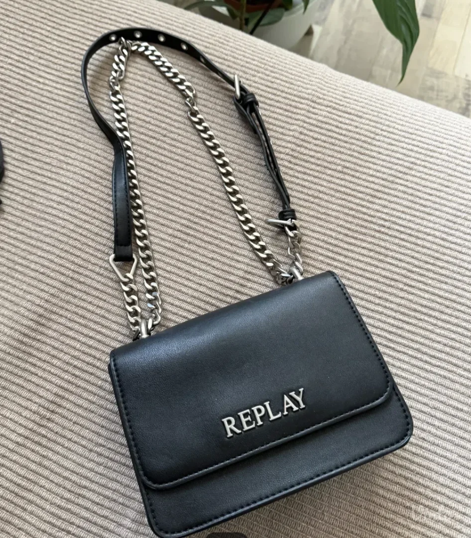 (NOVO) Replay torbica sa podesivim kaisem