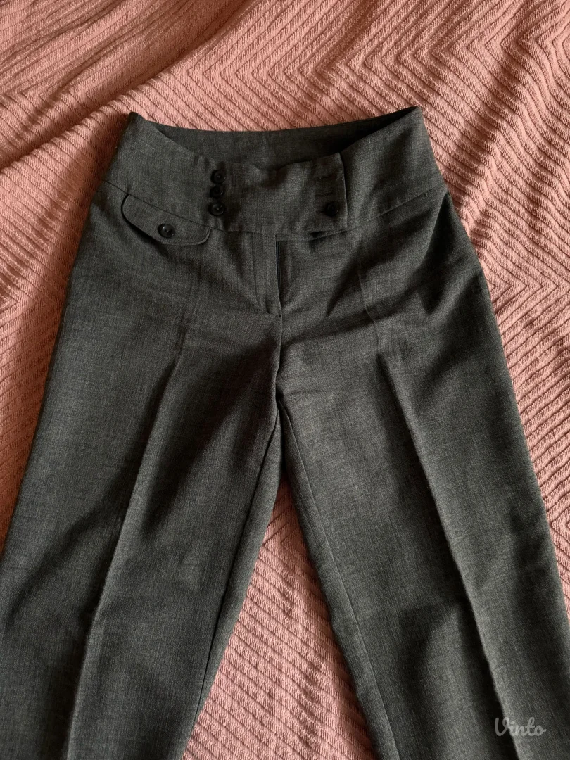 Pantalone na ivicu (S/XS)