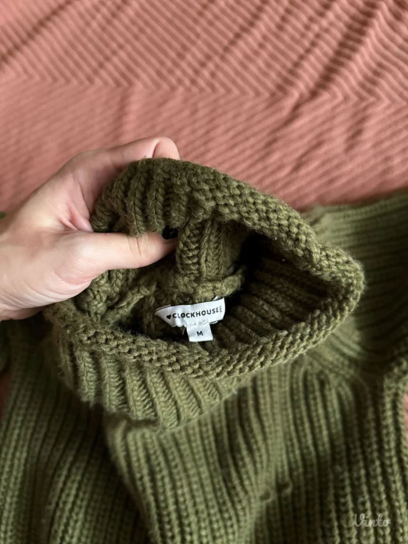 Maslinasto zeleni dzemper sirokog tkanja (S)