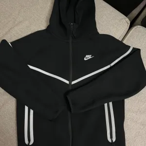 Nike Tech Fleece