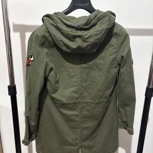Maslinasta streetwear jakna