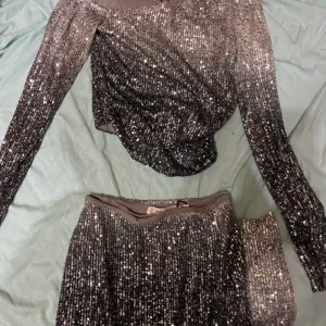 Pull&bear komplet suknja i bluza