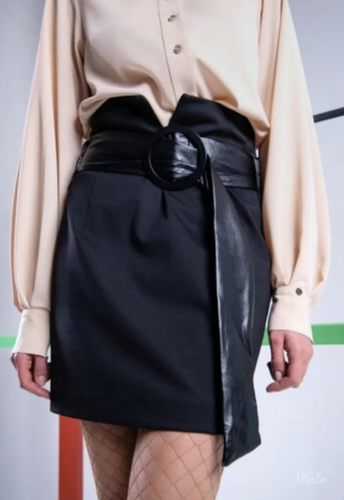 P.S. crna suknja sa kaišem 🖤