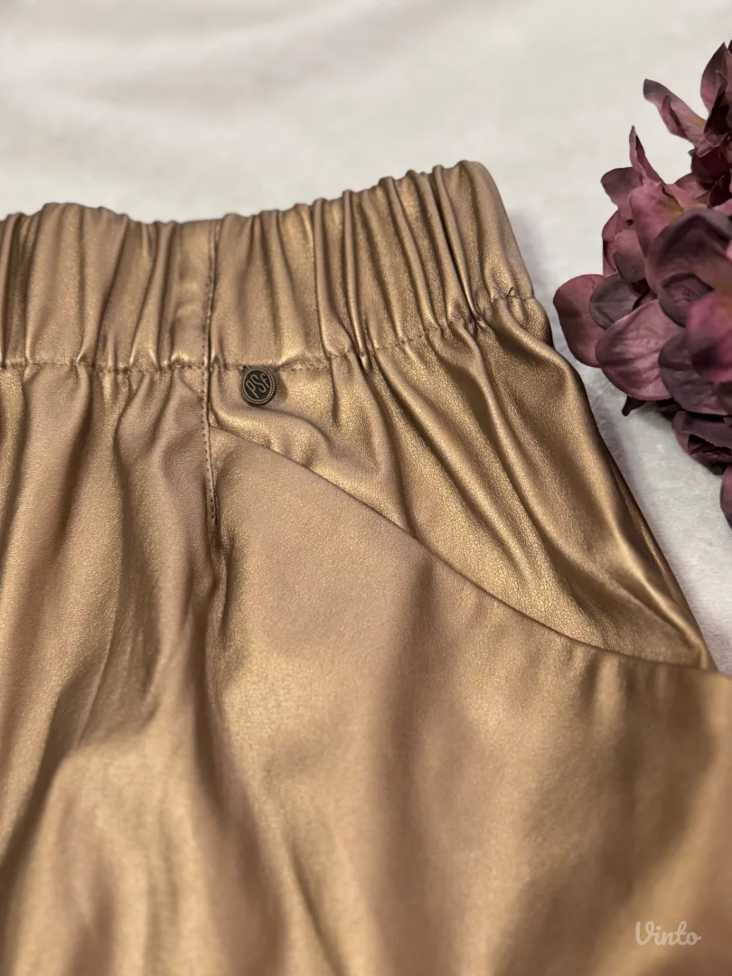 P.S. bronzana suknja 🤎