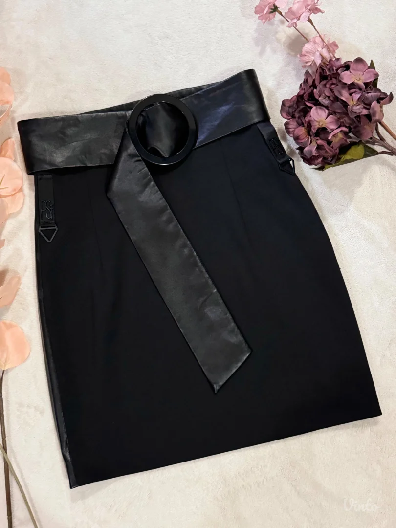 P.S. crna suknja sa kaišem 🖤