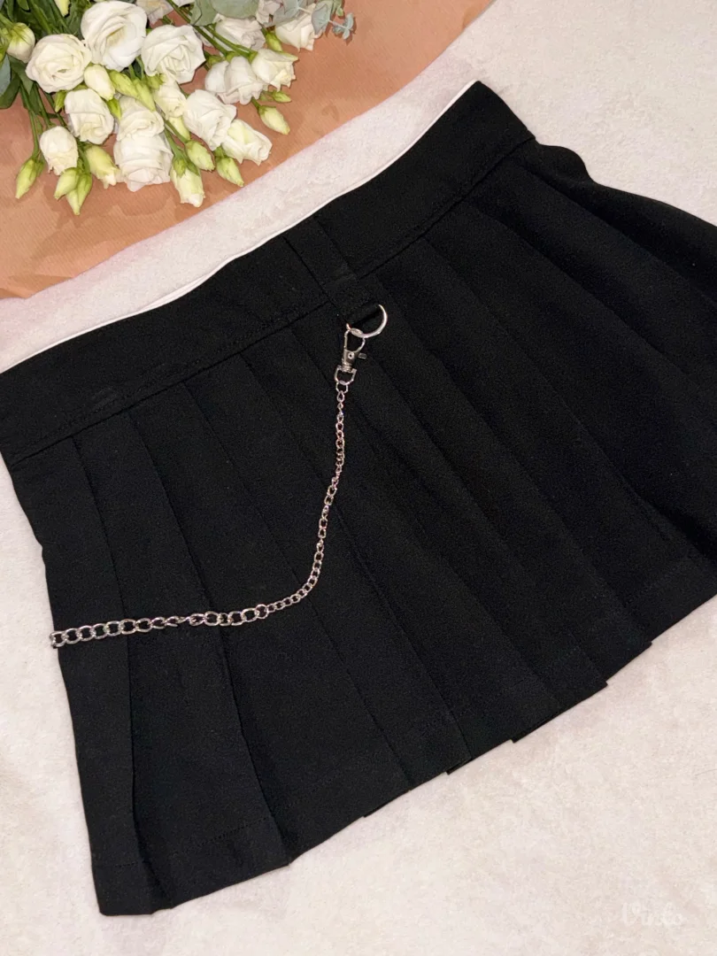 BERSHKA mini suknja 🖤