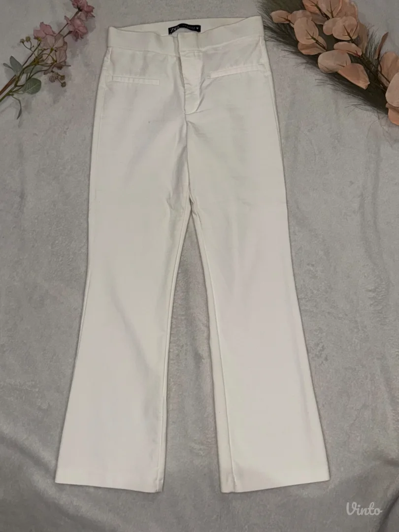 ZARA bele pantalone 🤍