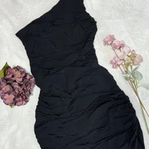 H&M crna haljina od viskoze 🖤