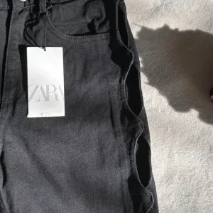 ZARA famrke NOVO! 🖤
