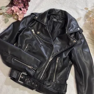 ZARA kožna jakna - NOVO! 🖤