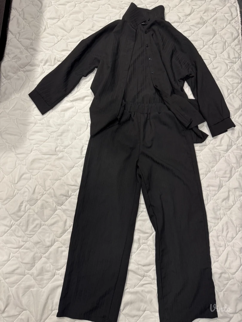 Komplet košulja i pantalone – NOVO, nenošeno