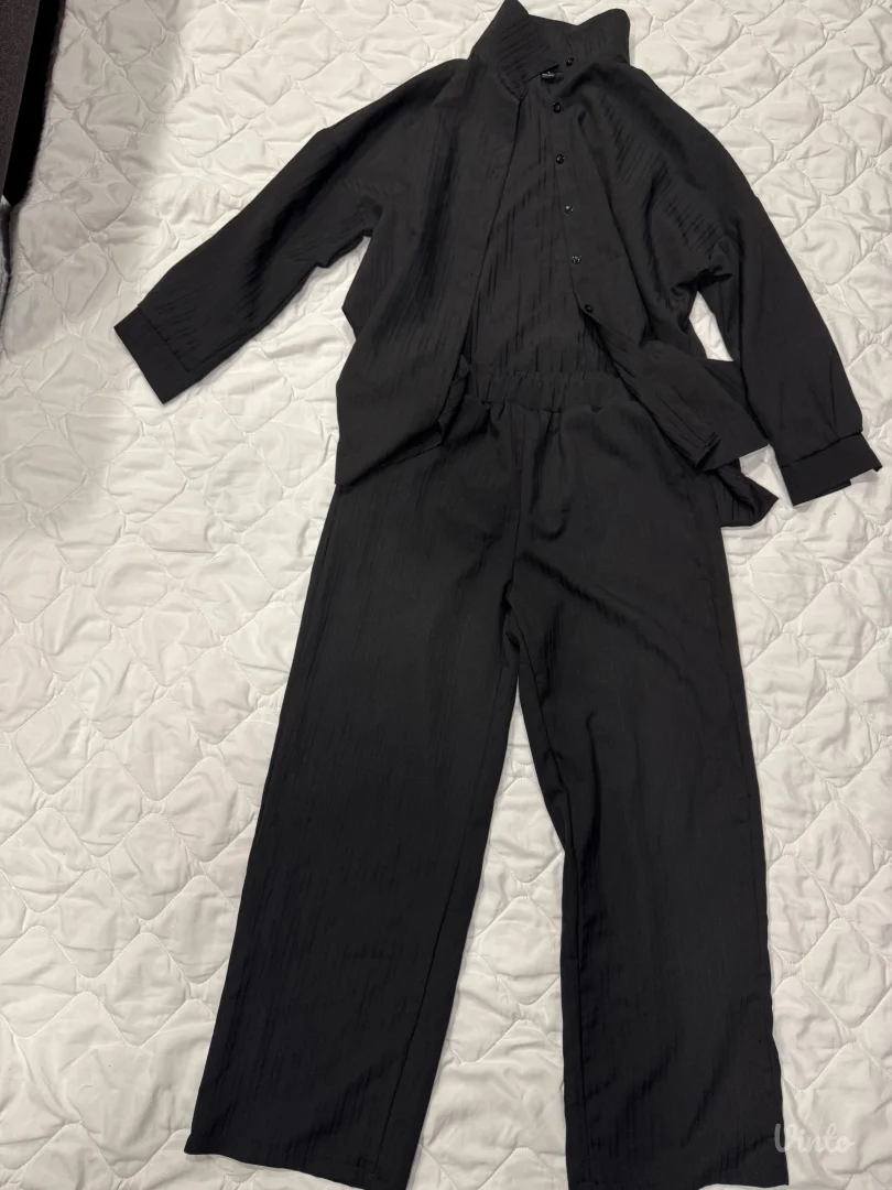 Komplet košulja i pantalone – NOVO, nenošeno