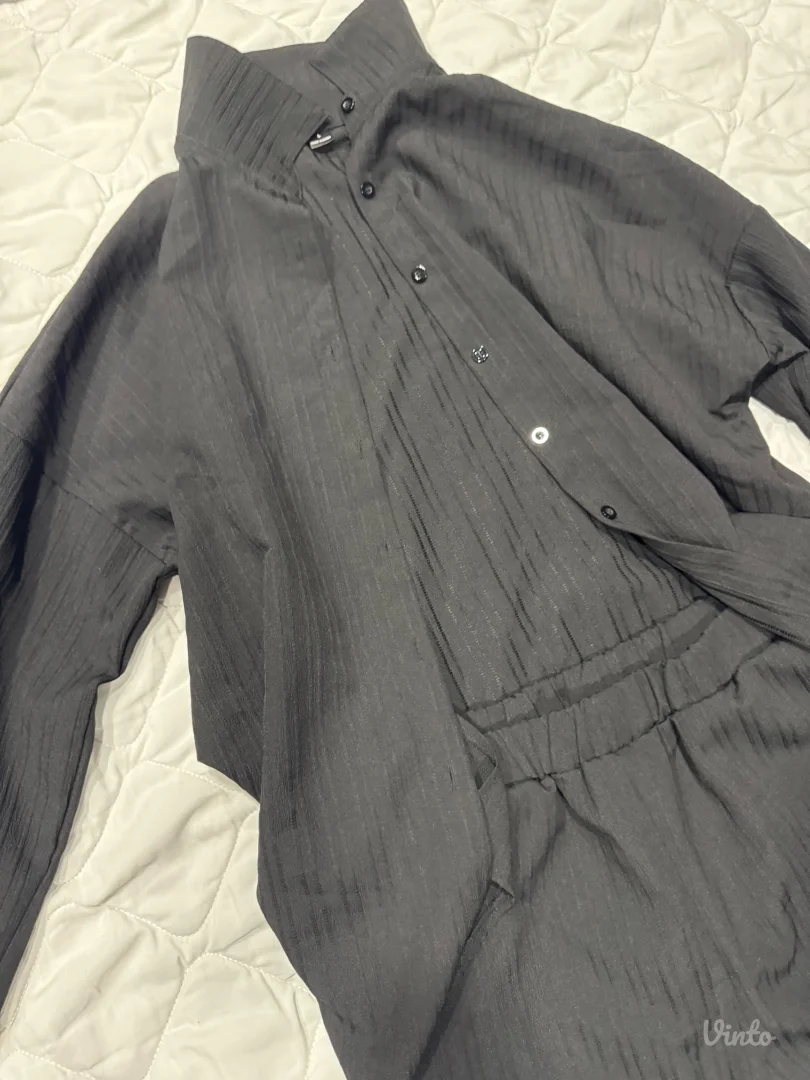 Komplet košulja i pantalone – NOVO, nenošeno