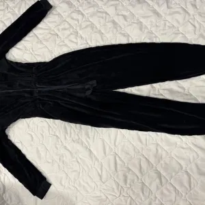 Zimski kombinezon – NOVO, nenošeno