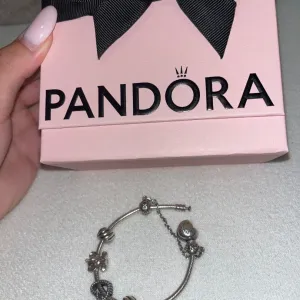 Pandora - narukvica