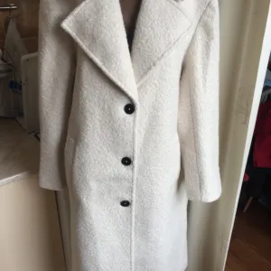 Lorena Rae kaput XL NOV SA ETIKETOM