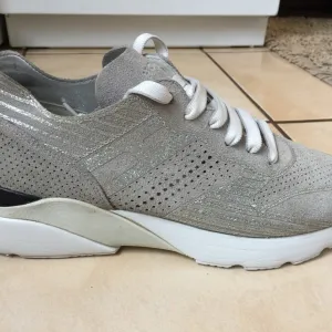 HOGAN patike 40 kao nove ORIGINAL prirodna koža