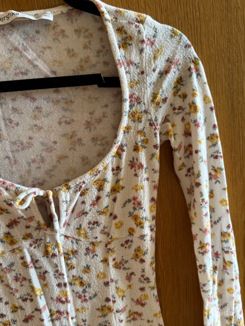 Bershka zimska haljinica