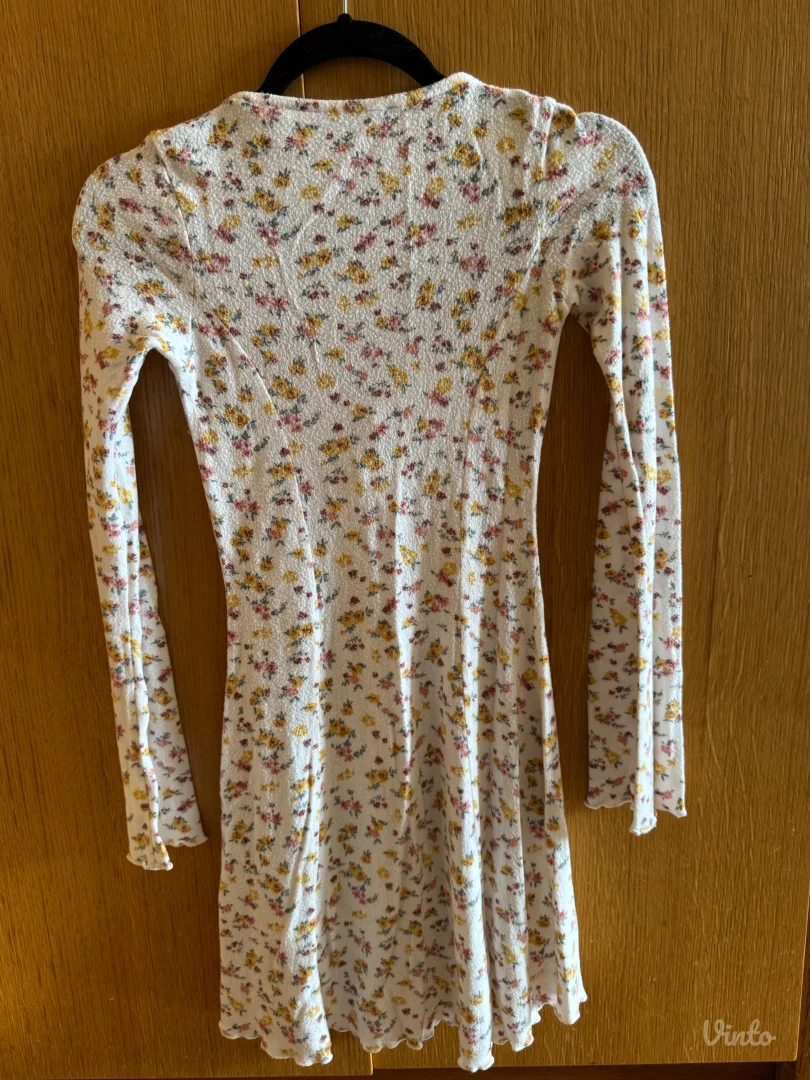 Bershka zimska haljinica