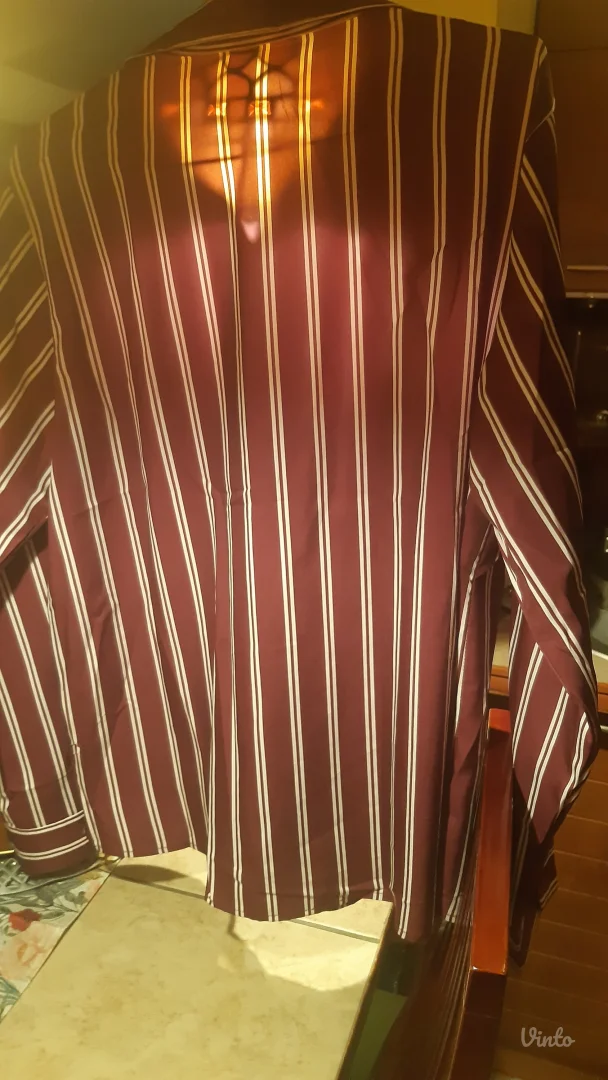 Ženska bordo košulja