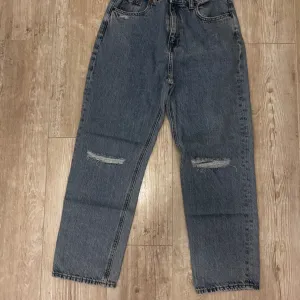 H&M svetlo plave farmerice