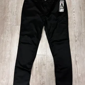 Kappahl crne pantalone