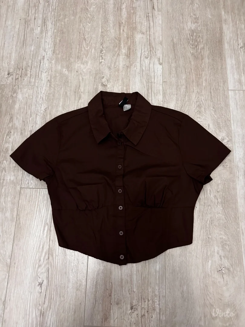 H&M braon crop kosulja