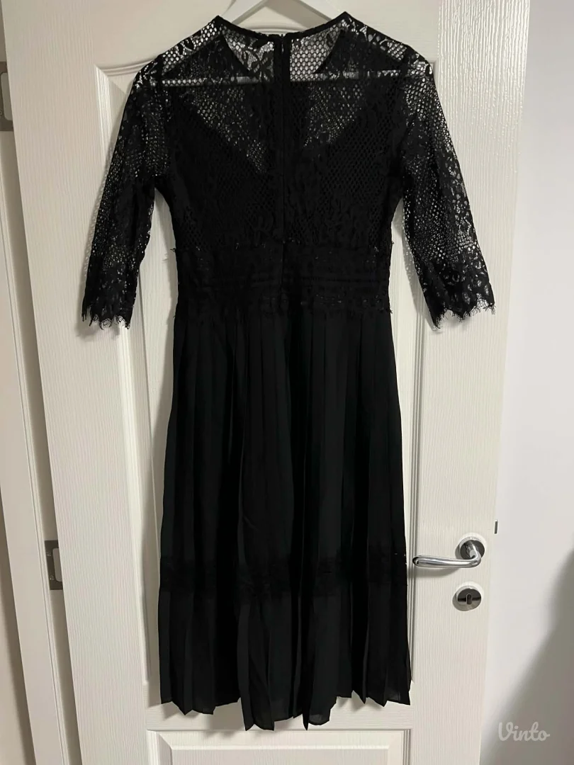 Zara midi crna haljina sa cipkom