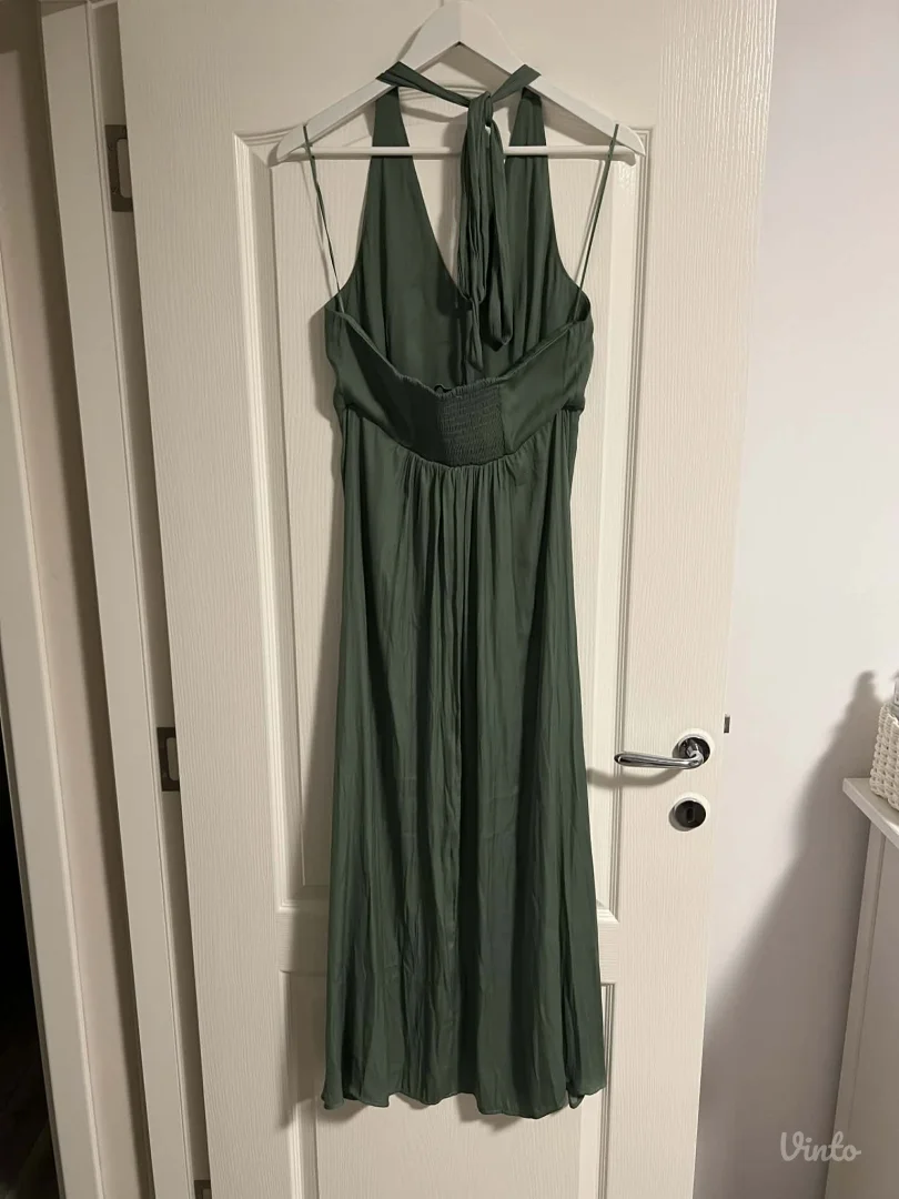 Reserved duga zelena haljina