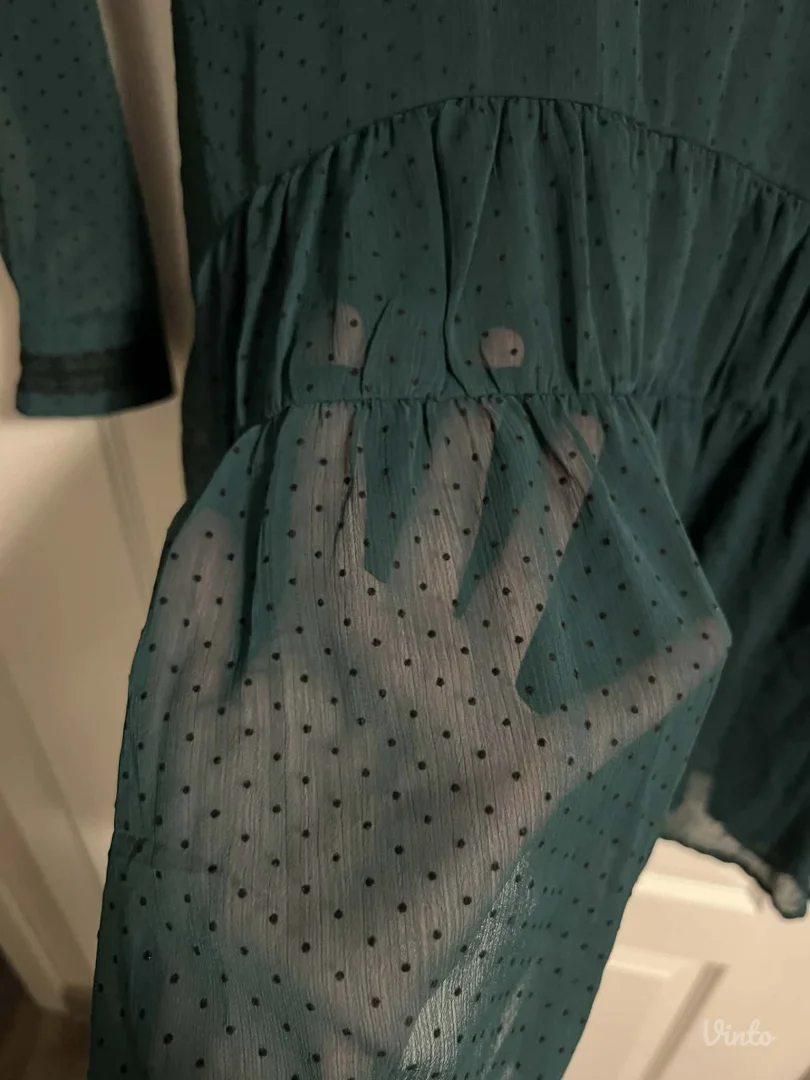 Reserved kratka zelena haljina