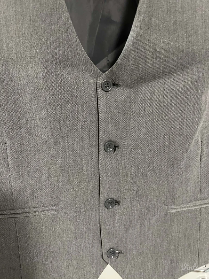 Muški sivi prsluk (od odela)